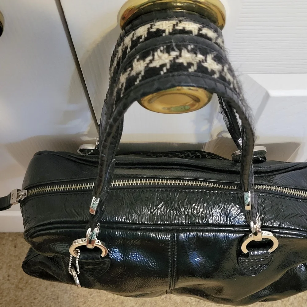 The SAK Elegant Black Patent Leather Handbag Shoulder Bag - LIKE NEW Condition